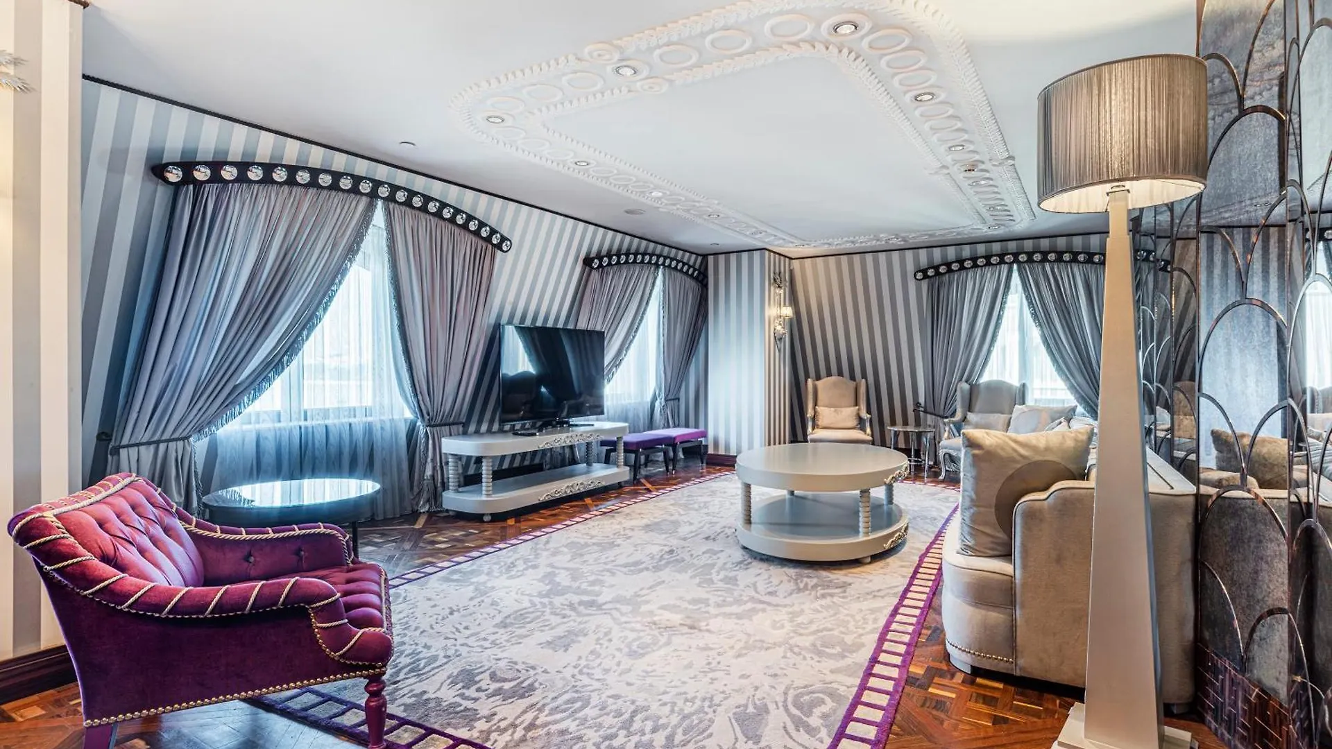 Wyndham Grand Istanbul Kalamis Marina Hotel