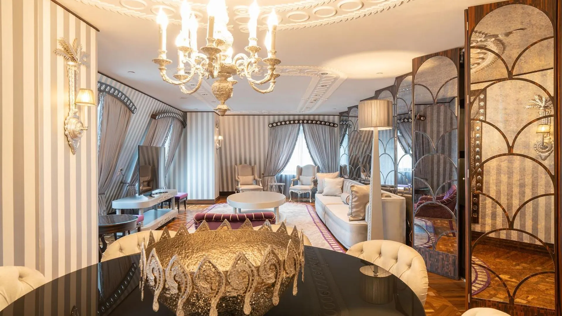 Wyndham Grand Istanbul Kalamis Marina Hotel