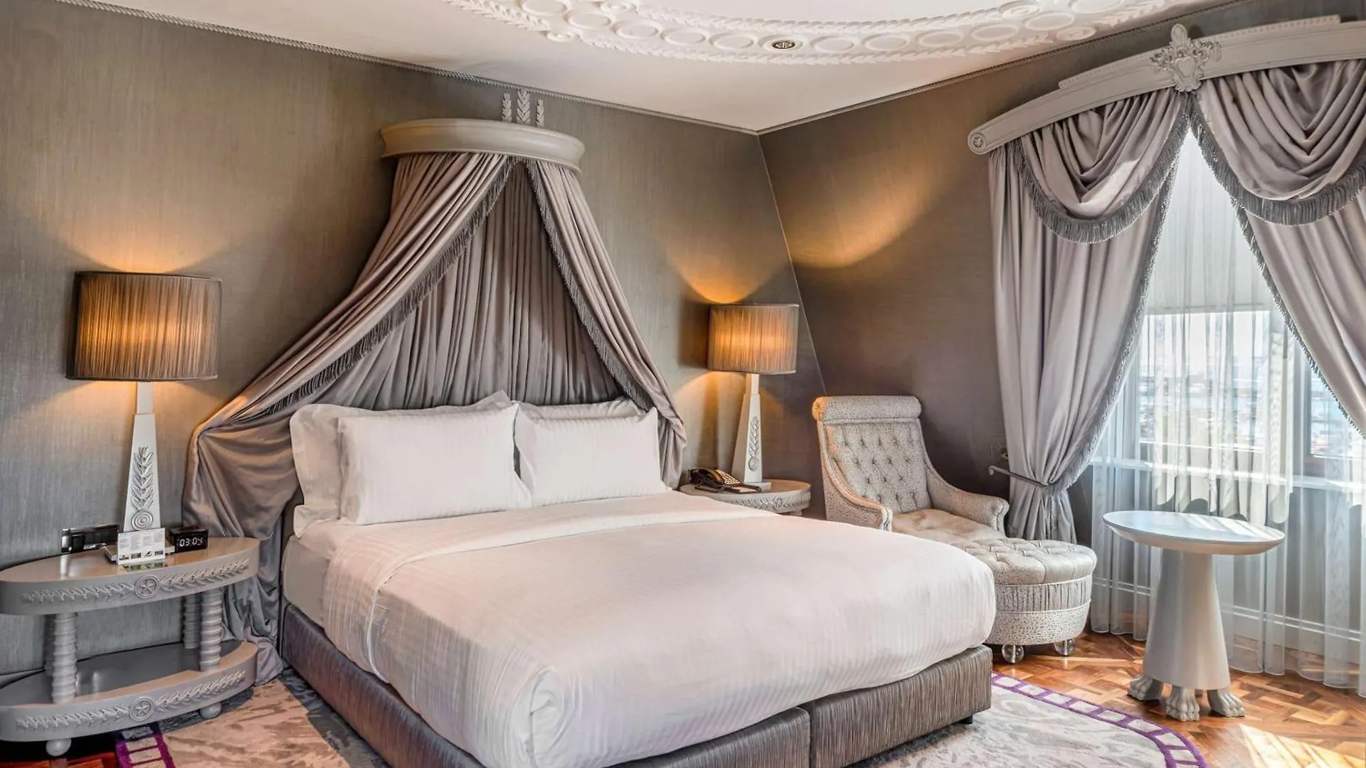 Wyndham Grand Istanbul Kalamis Marina Hotel