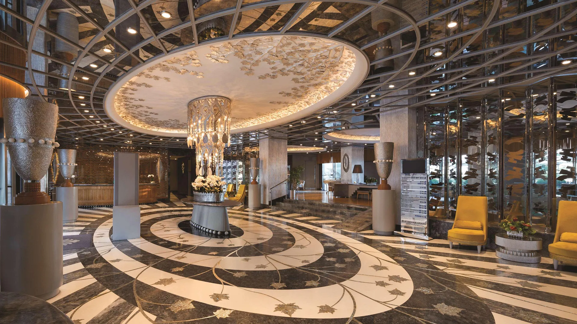 Wyndham Grand Istanbul Kalamış Marina Hotel