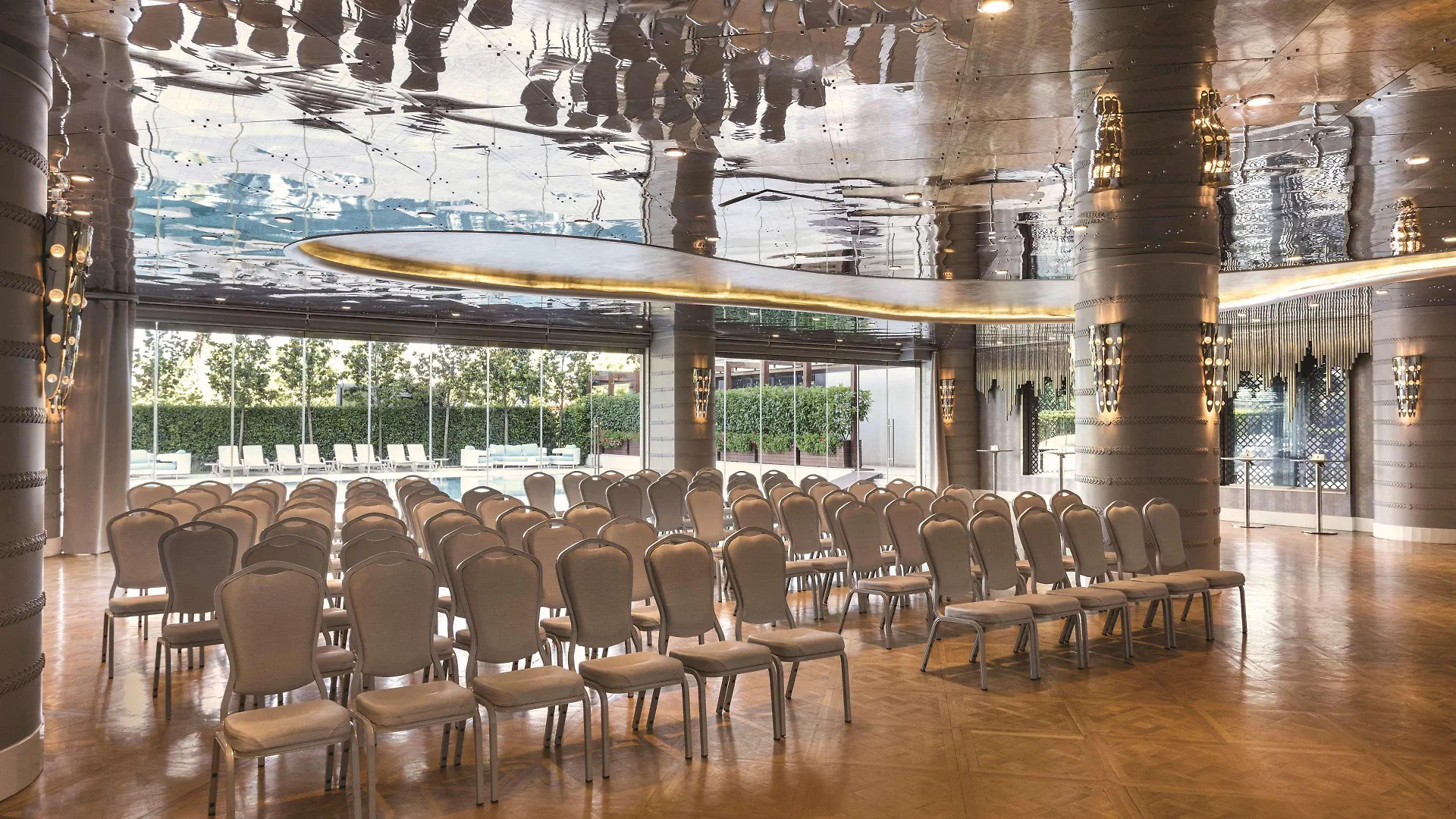 Wyndham Grand Istanbul Kalamış Marina Hotel
