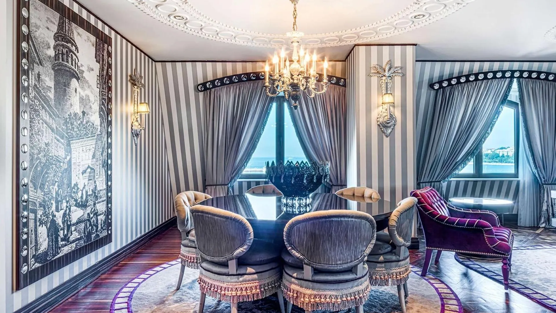 Wyndham Grand Istanbul Kalamış Marina Hotel